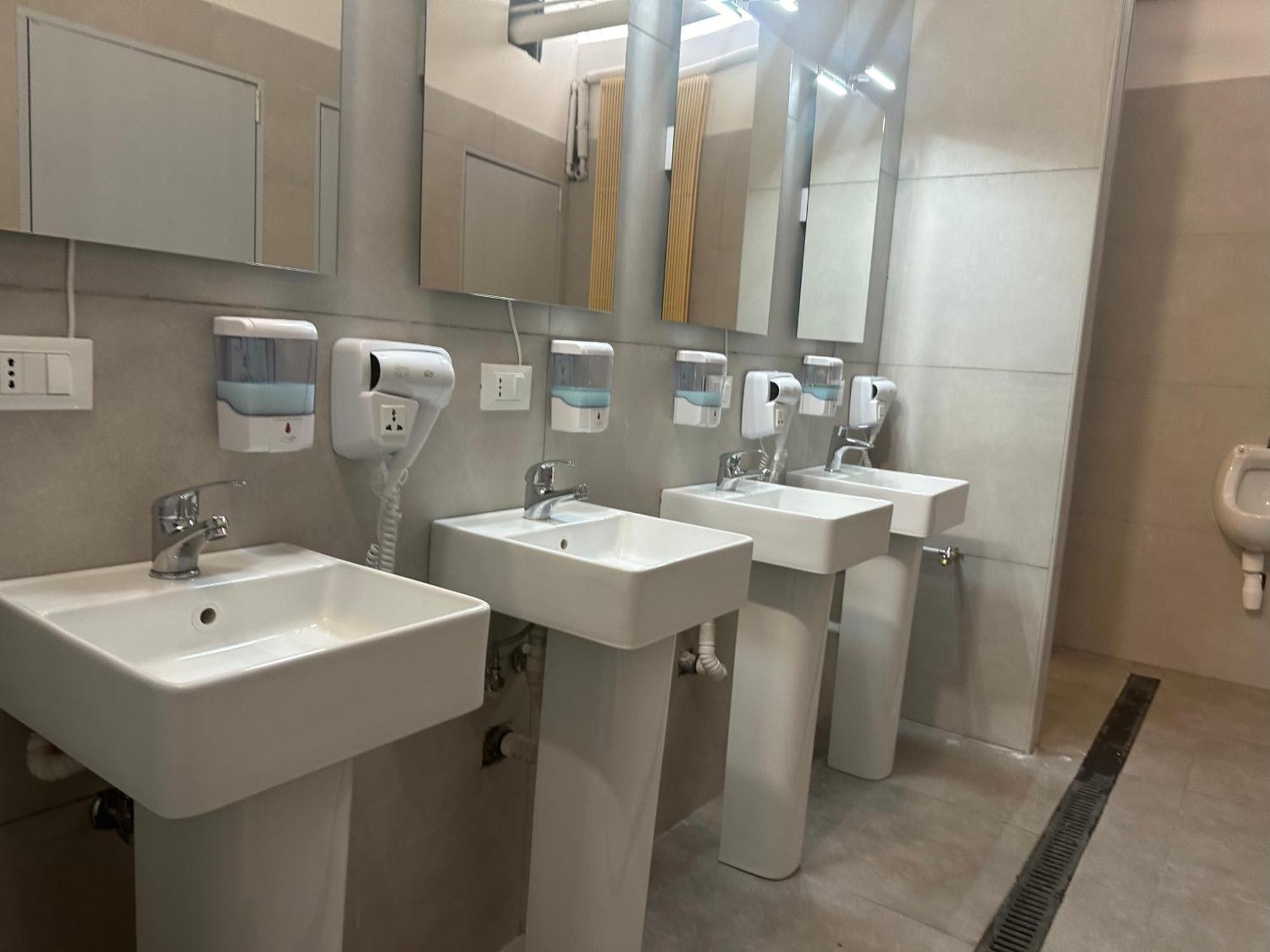 Cconforthotels Host Bari Centrale Eksteriør bilde